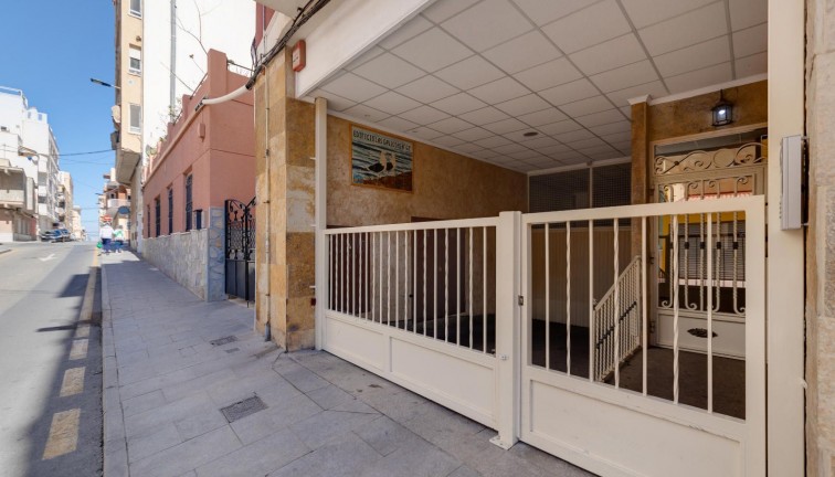 Reventa - Apartamento / piso - Torrevieja