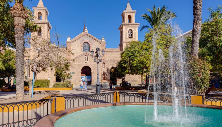 Reventa - Apartamento / piso - Torrevieja