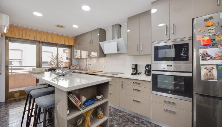 Resale - Apartment - Torrevieja