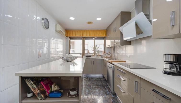 Resale - Apartment - Torrevieja