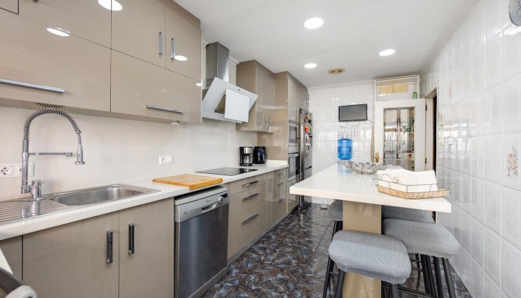 Resale - Apartment - Torrevieja