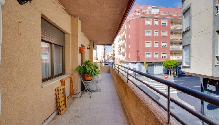 Resale - Apartment - Torrevieja