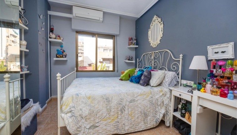 Resale - Apartment - Torrevieja