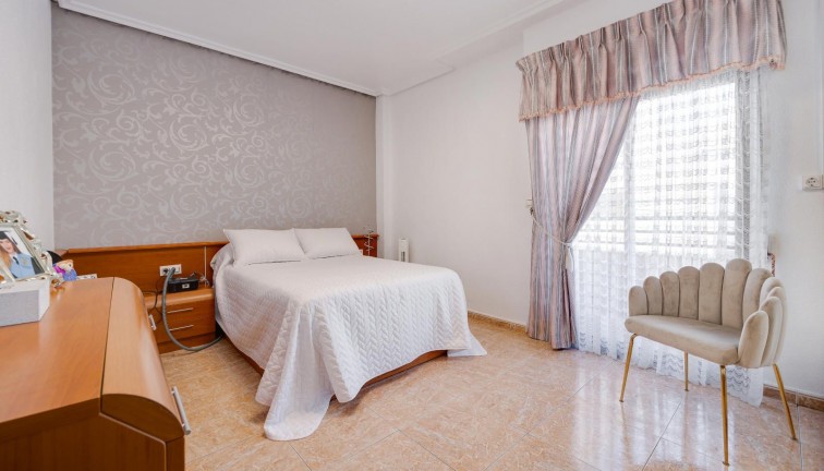 Resale - Apartment - Torrevieja
