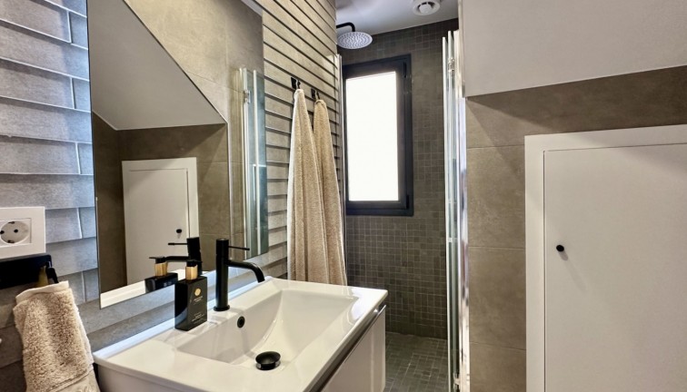 Resale - Chalet - Orihuela Costa - Lomas de Cabo Roig