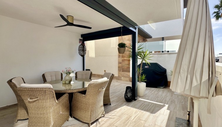 Resale - Chalet - Orihuela Costa - Lomas de Cabo Roig