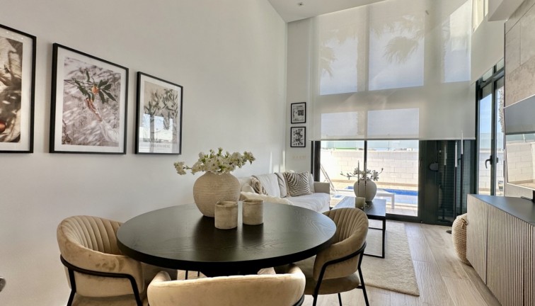 Resale - Chalet - Orihuela Costa - Lomas de Cabo Roig