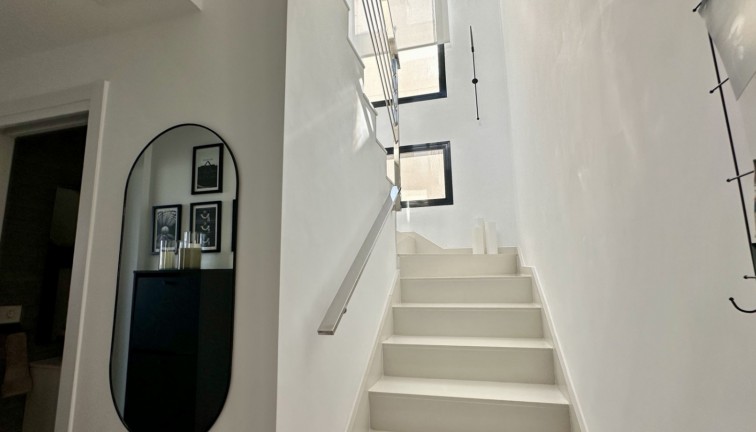 Resale - Chalet - Orihuela Costa - Lomas de Cabo Roig