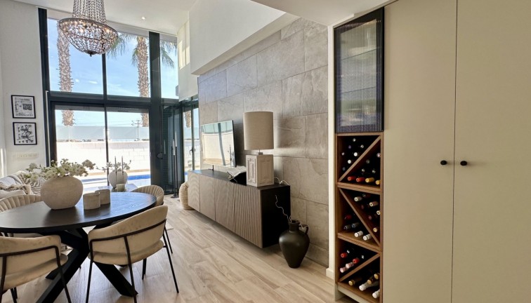 Resale - Chalet - Orihuela Costa - Lomas de Cabo Roig