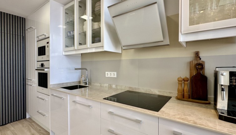 Resale - Chalet - Orihuela Costa - Lomas de Cabo Roig