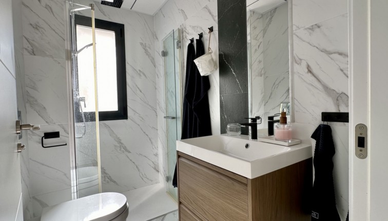 Resale - Chalet - Orihuela Costa - Lomas de Cabo Roig