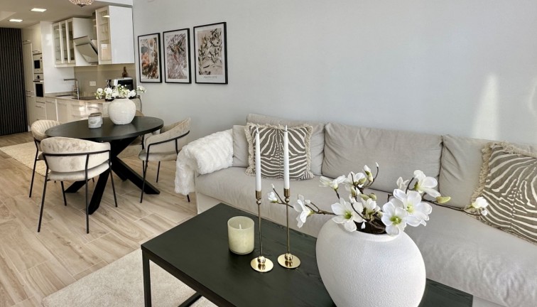 Resale - Chalet - Orihuela Costa - Lomas de Cabo Roig