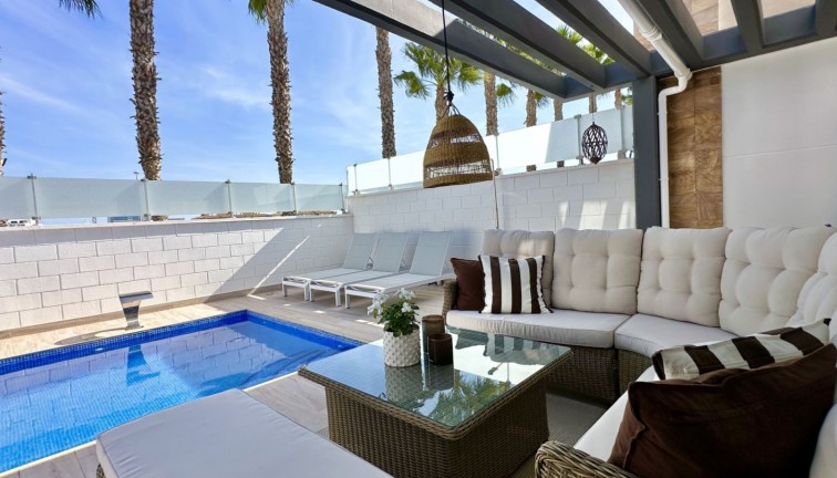 Resale - Chalet - Orihuela Costa - Lomas de Cabo Roig