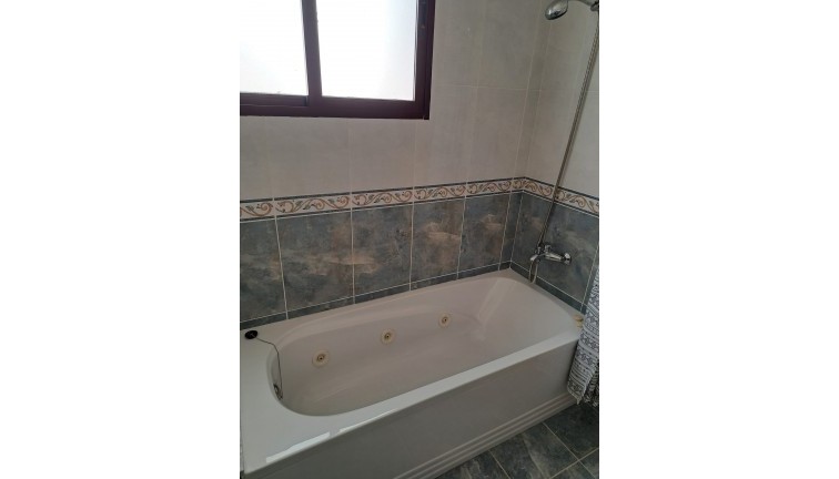 Jälleenmyynti - Asunto - Albatera