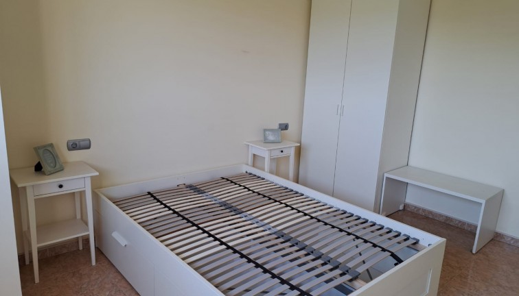 Jälleenmyynti - Asunto - Albatera