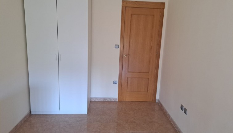 Jälleenmyynti - Asunto - Albatera