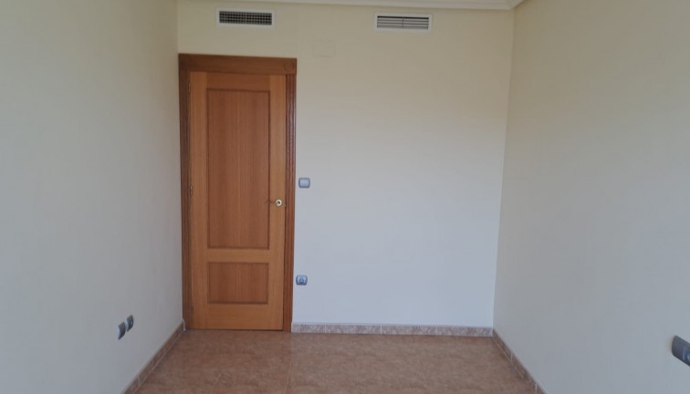 Jälleenmyynti - Asunto - Albatera