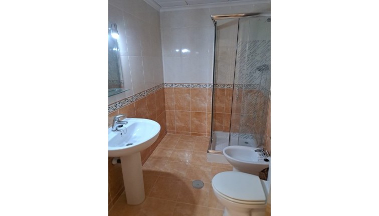 Jälleenmyynti - Asunto - Albatera