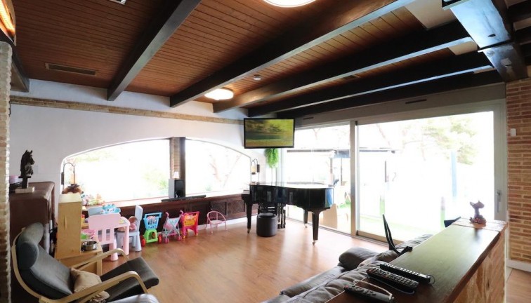 Resale - Chalet - Orihuela Costa - Montezenia