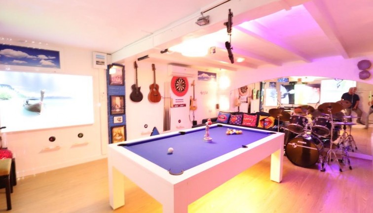 Resale - Chalet - Orihuela Costa - Montezenia