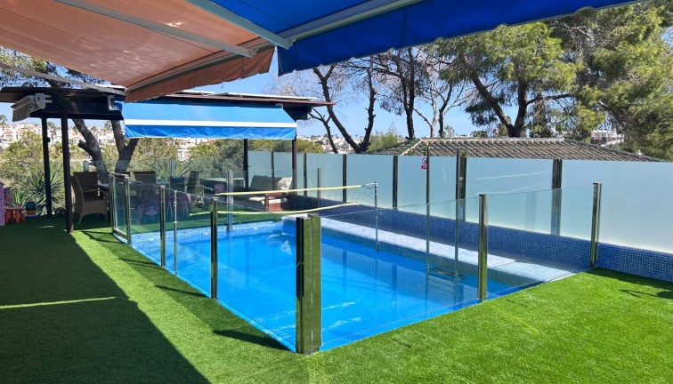 Resale - Chalet - Orihuela Costa - Montezenia