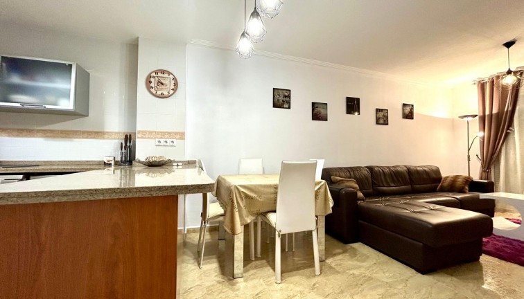 Resale - Apartment - Orihuela Costa - Campoamor