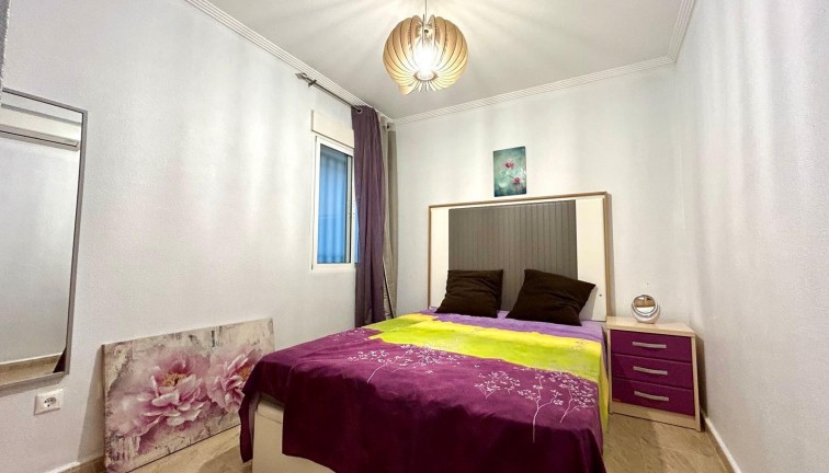 Resale - Apartment - Orihuela Costa - Campoamor