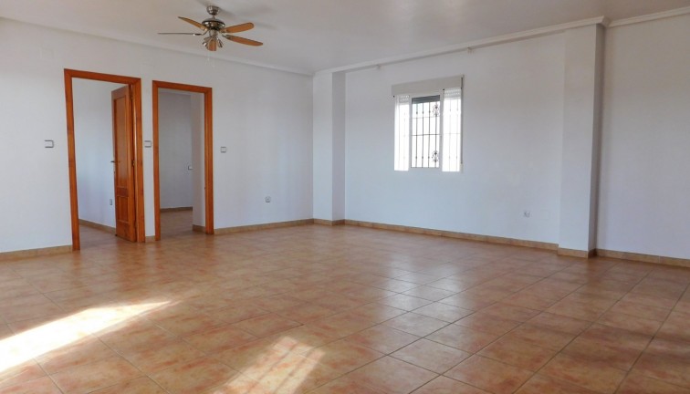 Jälleenmyynti - Erillistalo - San Miguel de Salinas