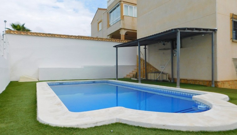 Jälleenmyynti - Erillistalo - San Miguel de Salinas