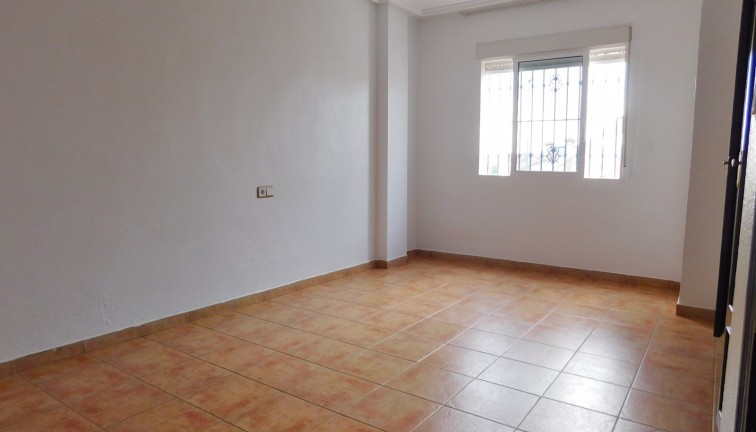 Jälleenmyynti - Erillistalo - San Miguel de Salinas