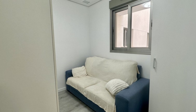 Återförsäljning - Lägenhet - Orihuela Costa - Villamartín