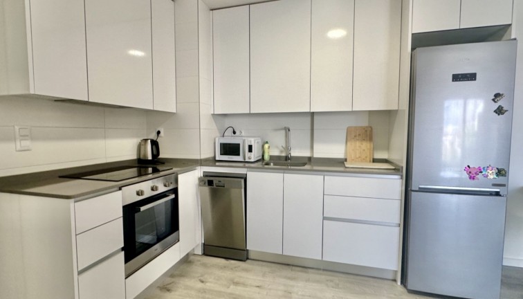 Återförsäljning - Lägenhet - Orihuela Costa - Villamartín