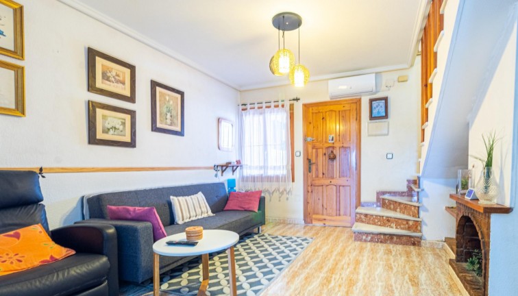 Reventa - Casa adosada - Torrevieja - Los Altos