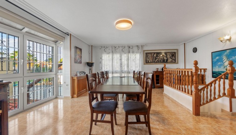 Reventa - Chalet - Torrevieja - Los Balcones