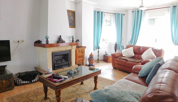 Resale - Chalet - San Miguel de Salinas