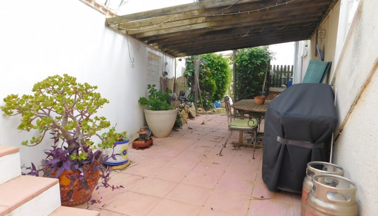 Resale - Chalet - San Miguel de Salinas