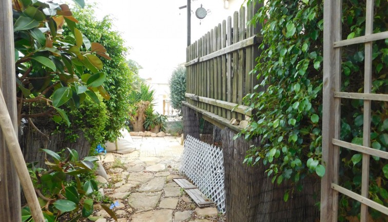 Resale - Chalet - San Miguel de Salinas