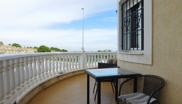 Resale - Chalet - Bigastro