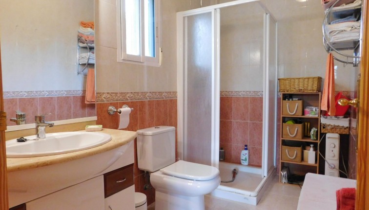 Resale - Chalet - Bigastro