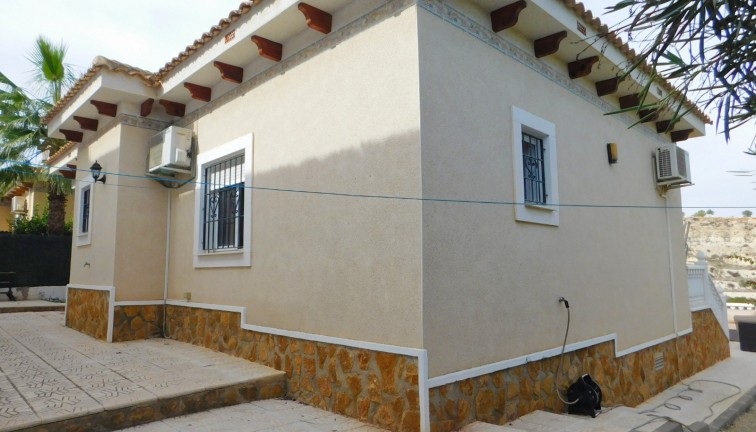 Resale - Chalet - Bigastro