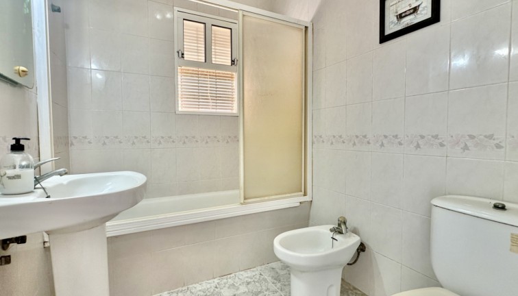 Resale - Apartment - Orihuela Costa - Playa Flamenca