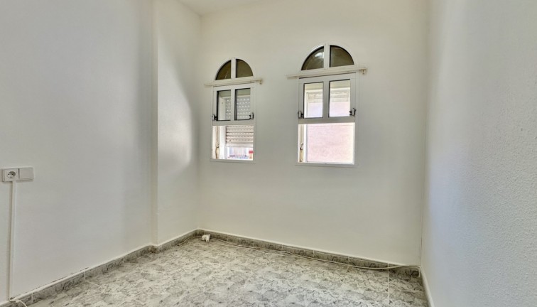 Resale - Apartment - Orihuela Costa - Playa Flamenca