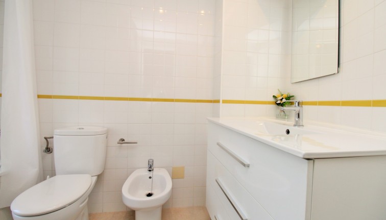 Reventa - Apartamento / piso - Orihuela Costa - Playa Flamenca