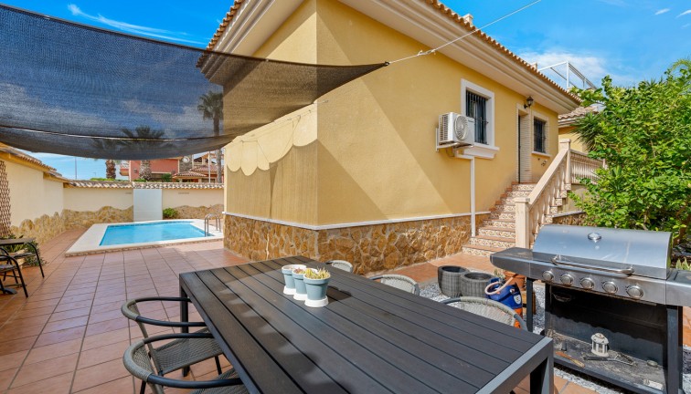 Jälleenmyynti - Erillistalo - Algorfa