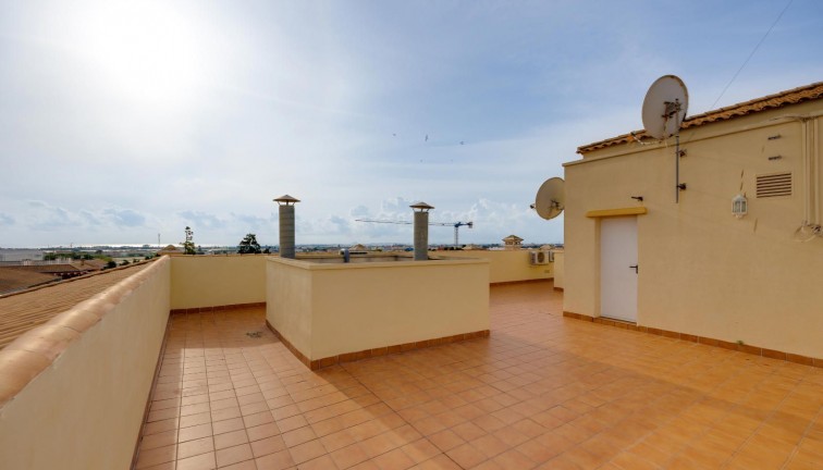 Reventa - Apartamento - Apartamento en el último piso - Pilar de la Horadada