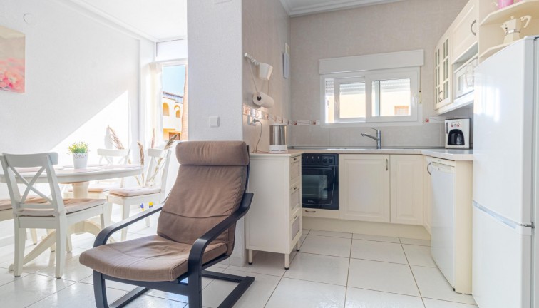 Återförsäljning - Lägenhet - Torrevieja - Punta Prima