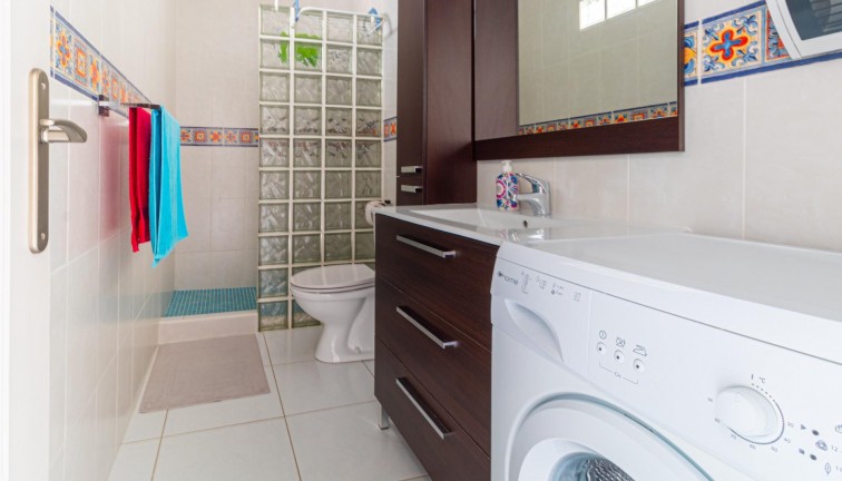 Återförsäljning - Lägenhet - Torrevieja - Punta Prima