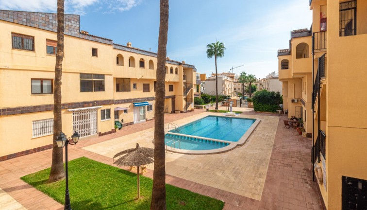 Återförsäljning - Lägenhet - Torrevieja - Punta Prima