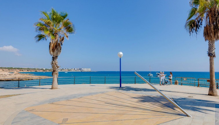 Reventa - Casa adosada - Orihuela Costa - La Florida