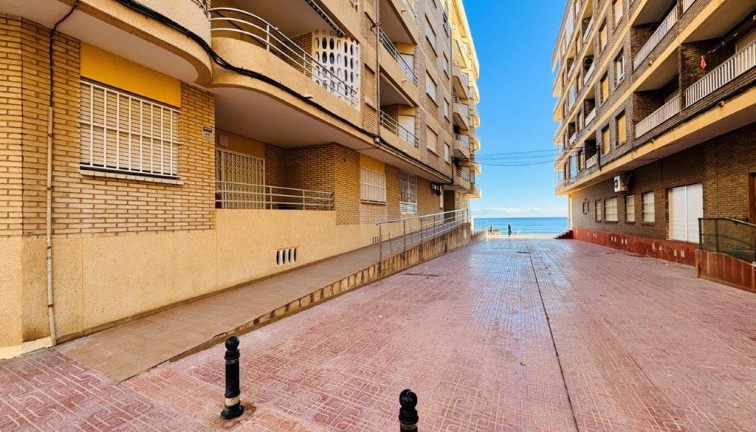 Jälleenmyynti - Asunto - La Mata - LA MATA